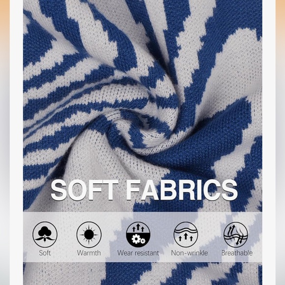 Blue and White Men's Sweater - Picture 4 of 7